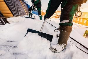 Уборка снега, чистка крыш, разнорабочие, демонтаж, строительные услуги Район Уфимский